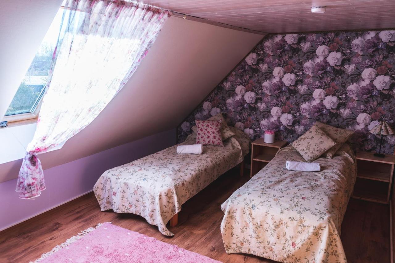 Tiiupesa Guest House Hellamaa  Eksteriør bilde
